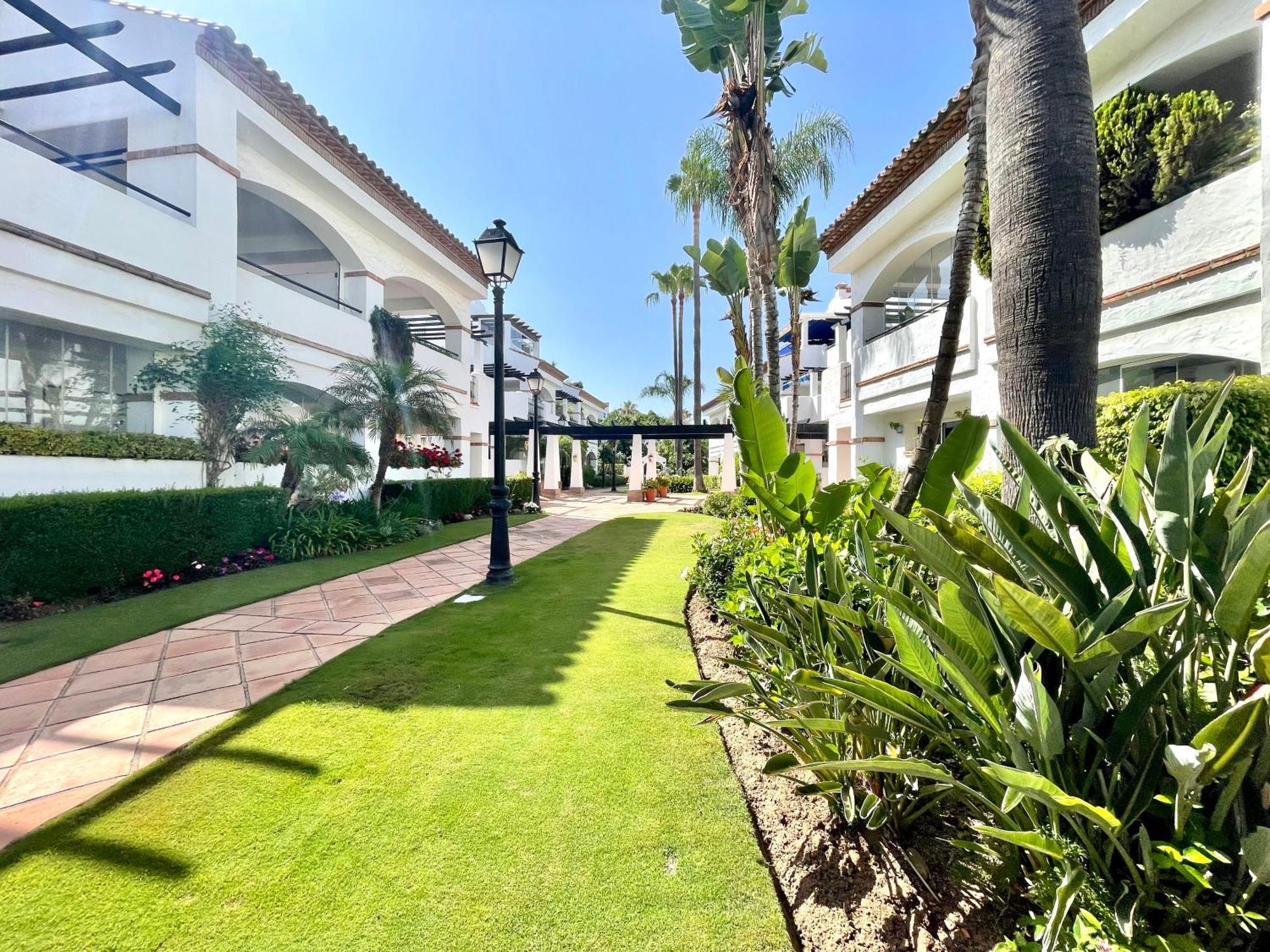 Solguest Apt A 7 Minutos De Puerto Banus 1ª Linea Playa!!! Marbella Exterior foto