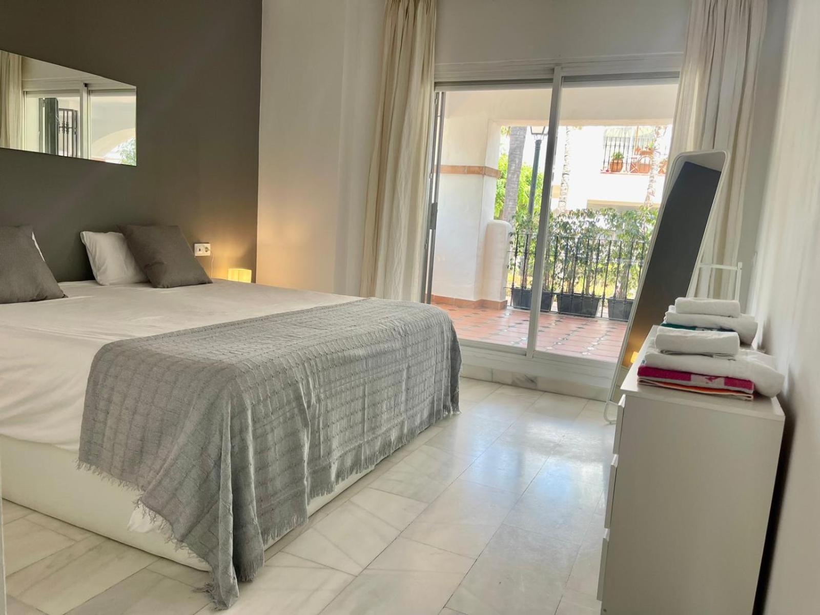 Solguest Apt A 7 Minutos De Puerto Banus 1ª Linea Playa!!! Marbella Exterior foto